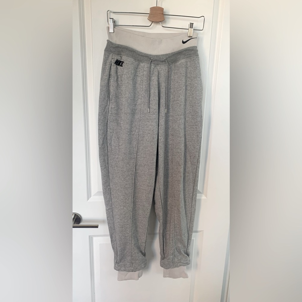 Nike Light Gray Drawstring Jogger Sweatpants
